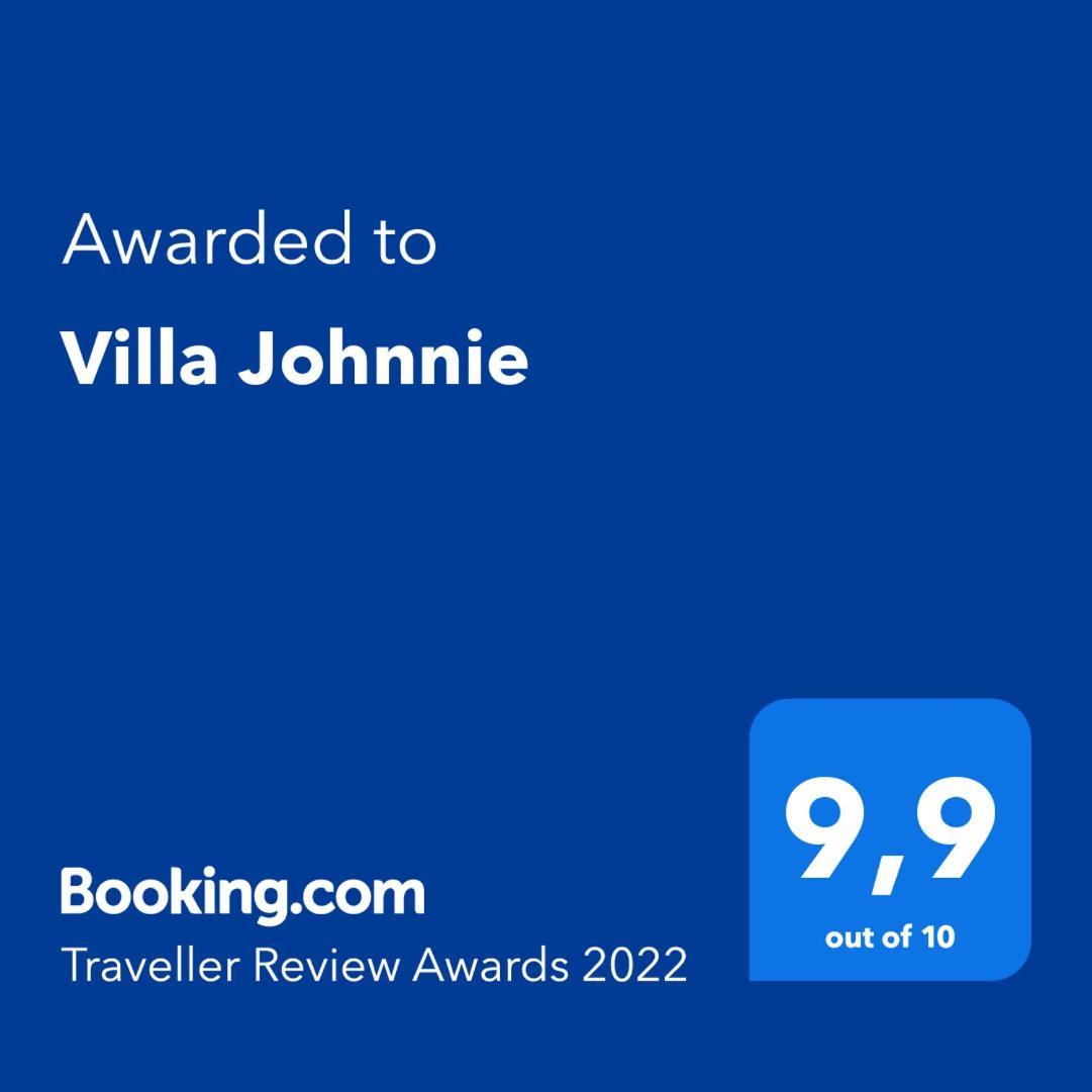 Villa Johnnie Pouládes Værelse billede